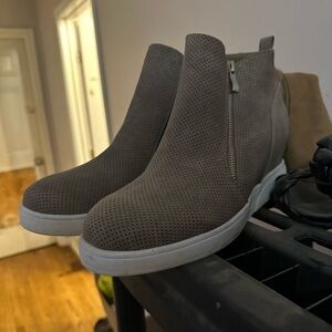 super cute shoes i’ve just never worn them.